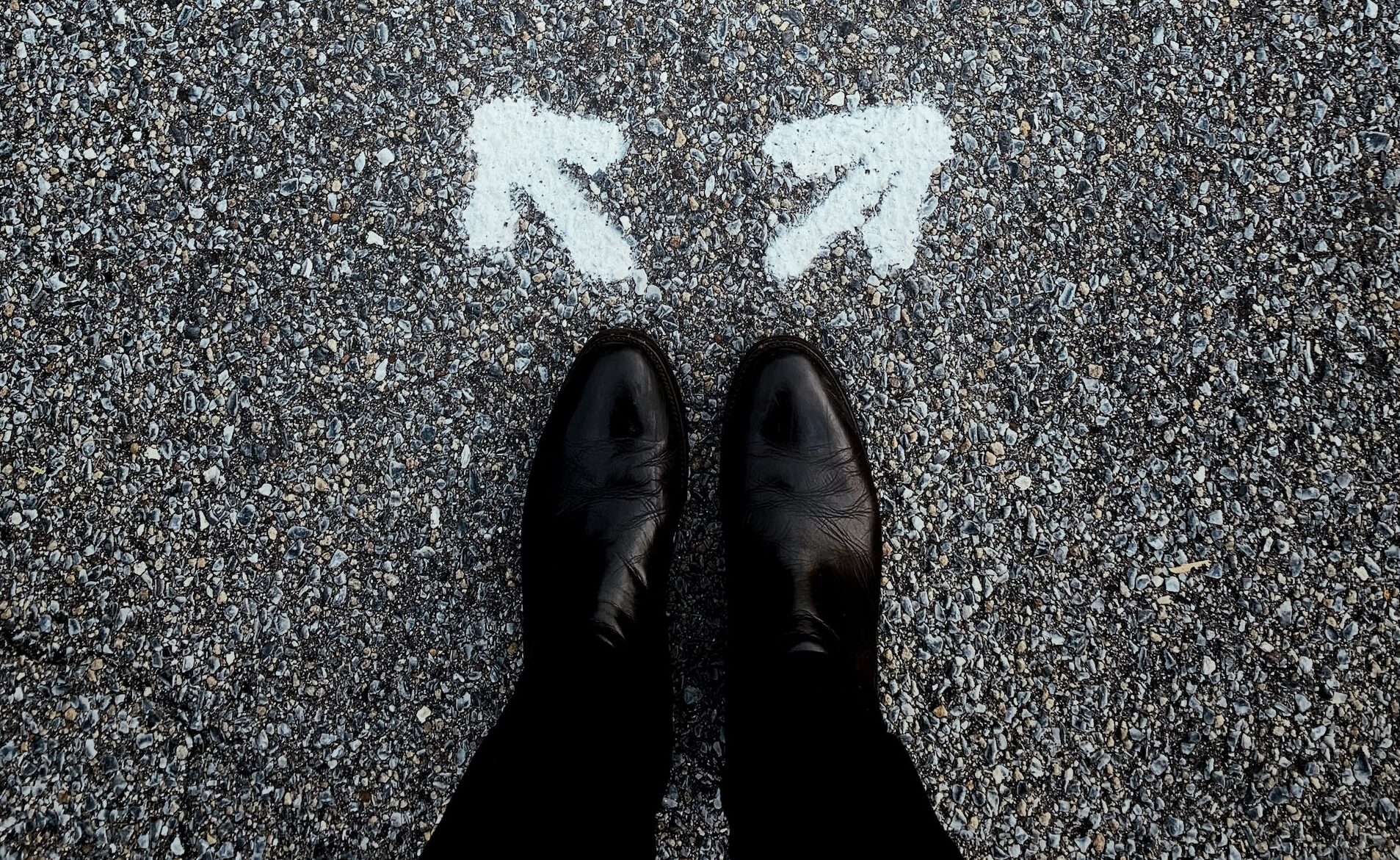 どっちに行くか